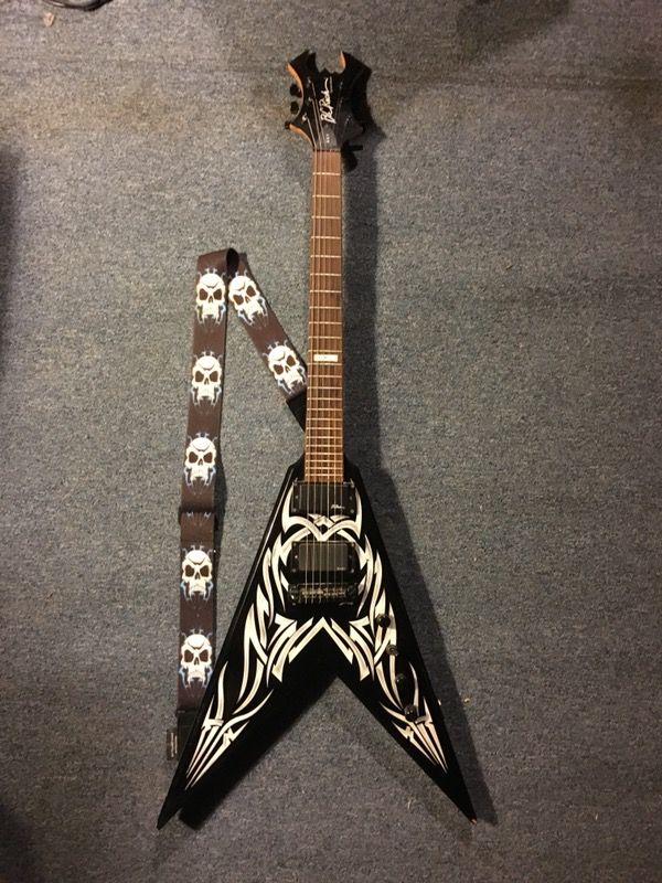 BC Rich KKV Flying V Guitar