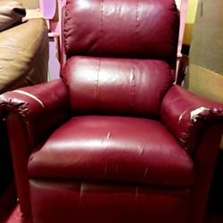 Lazyboy Recliner Good Condition Very Comfortable  Can Deliver Okc Area 30