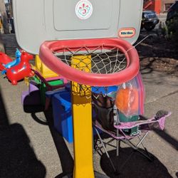 Little Tikes Toddler Kids Basketball Hoop Stand With Ball