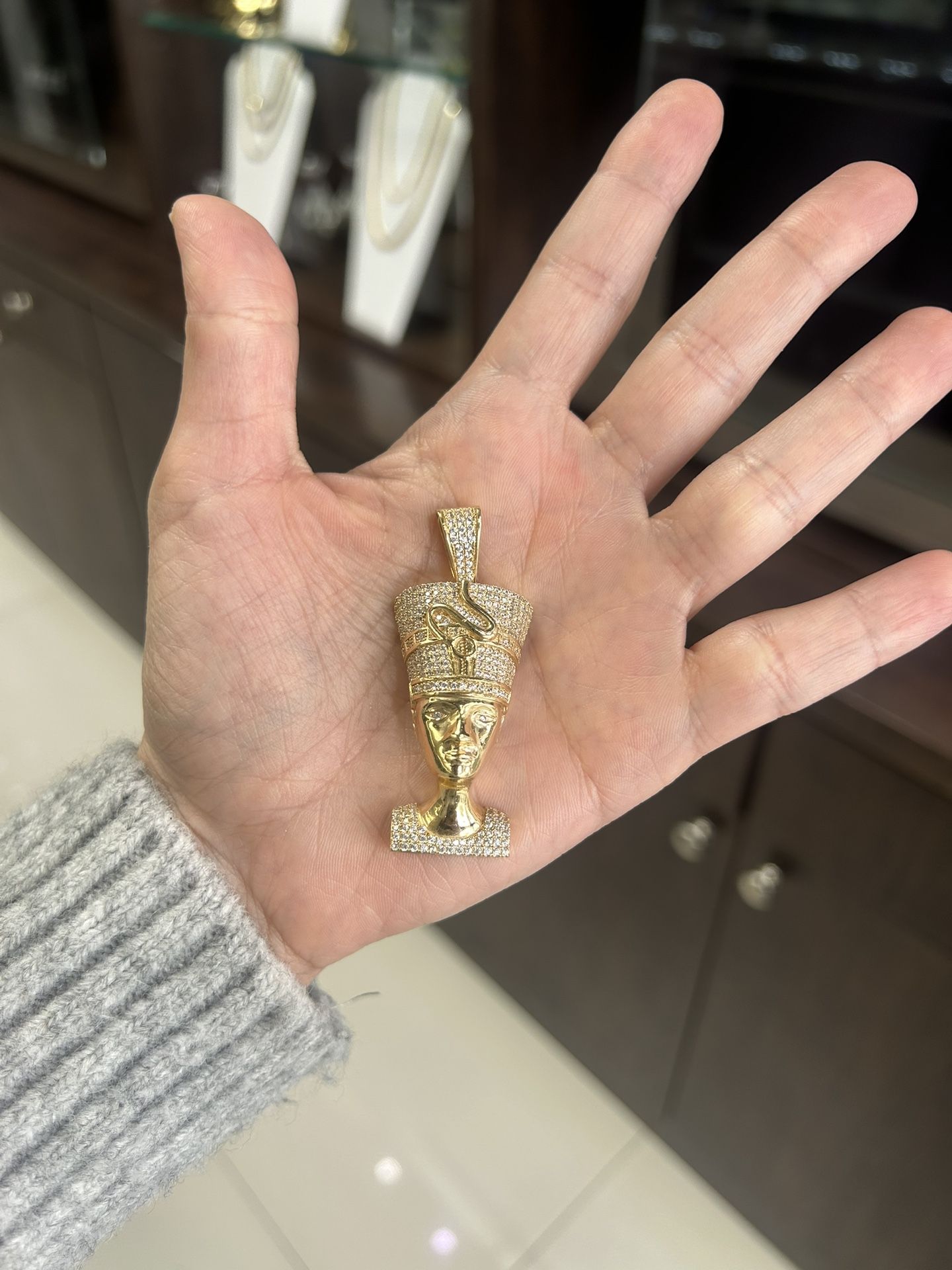 Pendant Charm Yellow Gold 14. Egyptian Queen Nefertiti