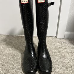 Brand New Hunter Snakeskin Boots!