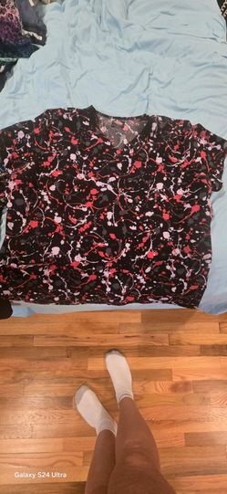 Black Paint Splatter Print V-Neck Top