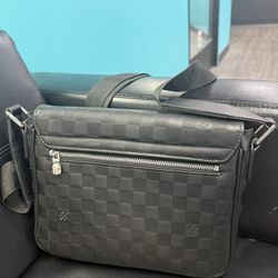District PM Louis Vuitton Men Shoulder Bag