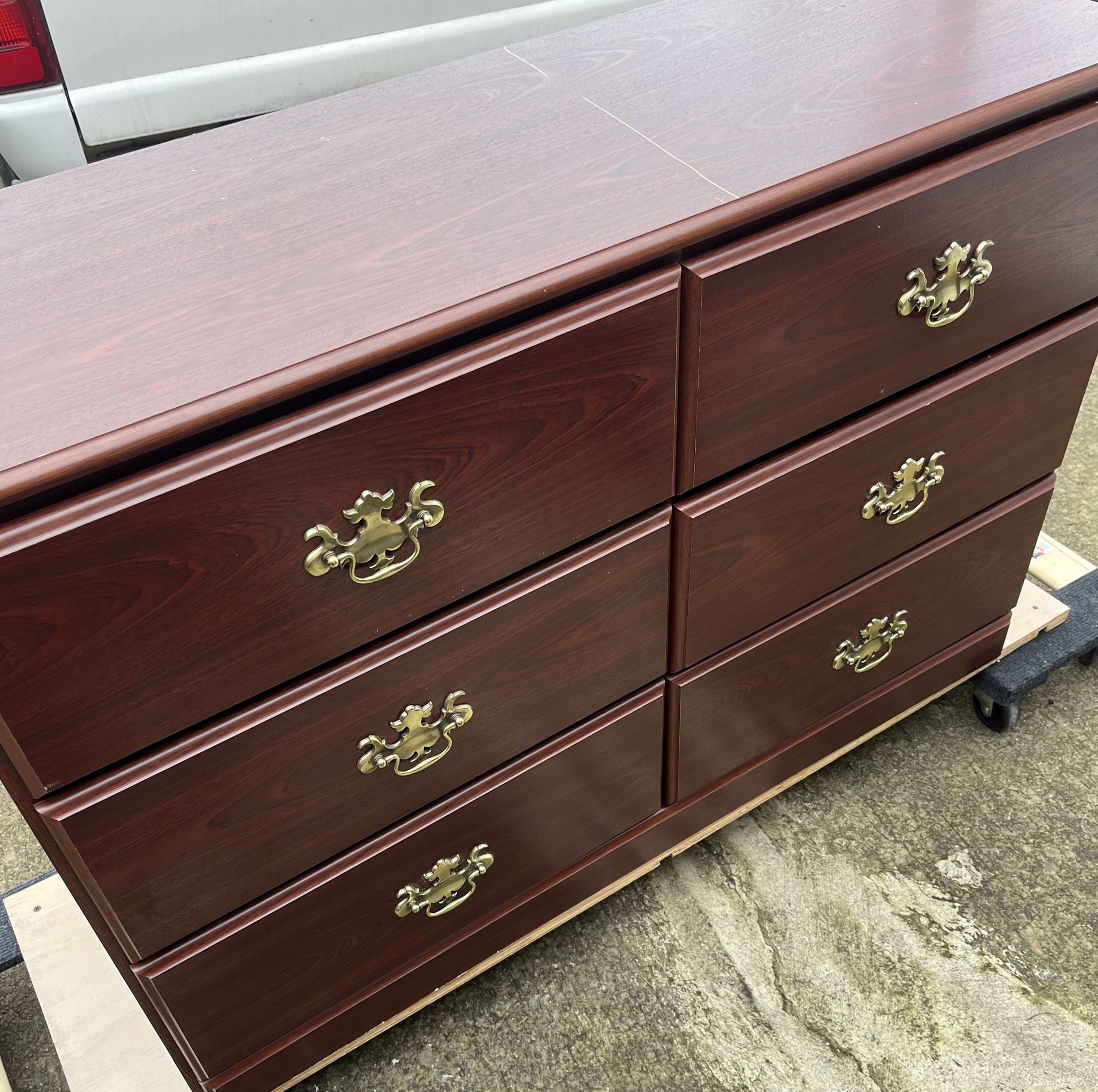 6 DRAWER DRESSER