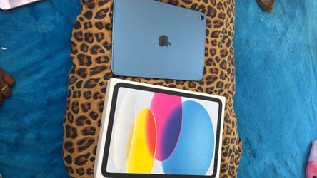 iPad A16 (Blue)