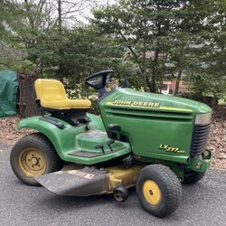 John Deere Lawn Tractor XL277