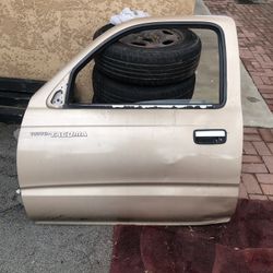 Toyota Tacoma.  Doors. Parts 