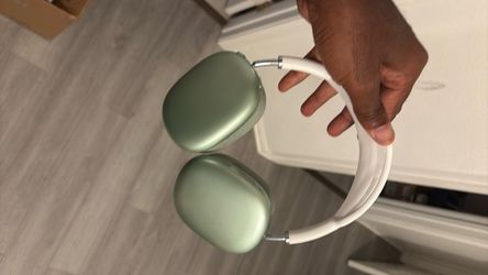 Apple AirPods Max Headphones Green