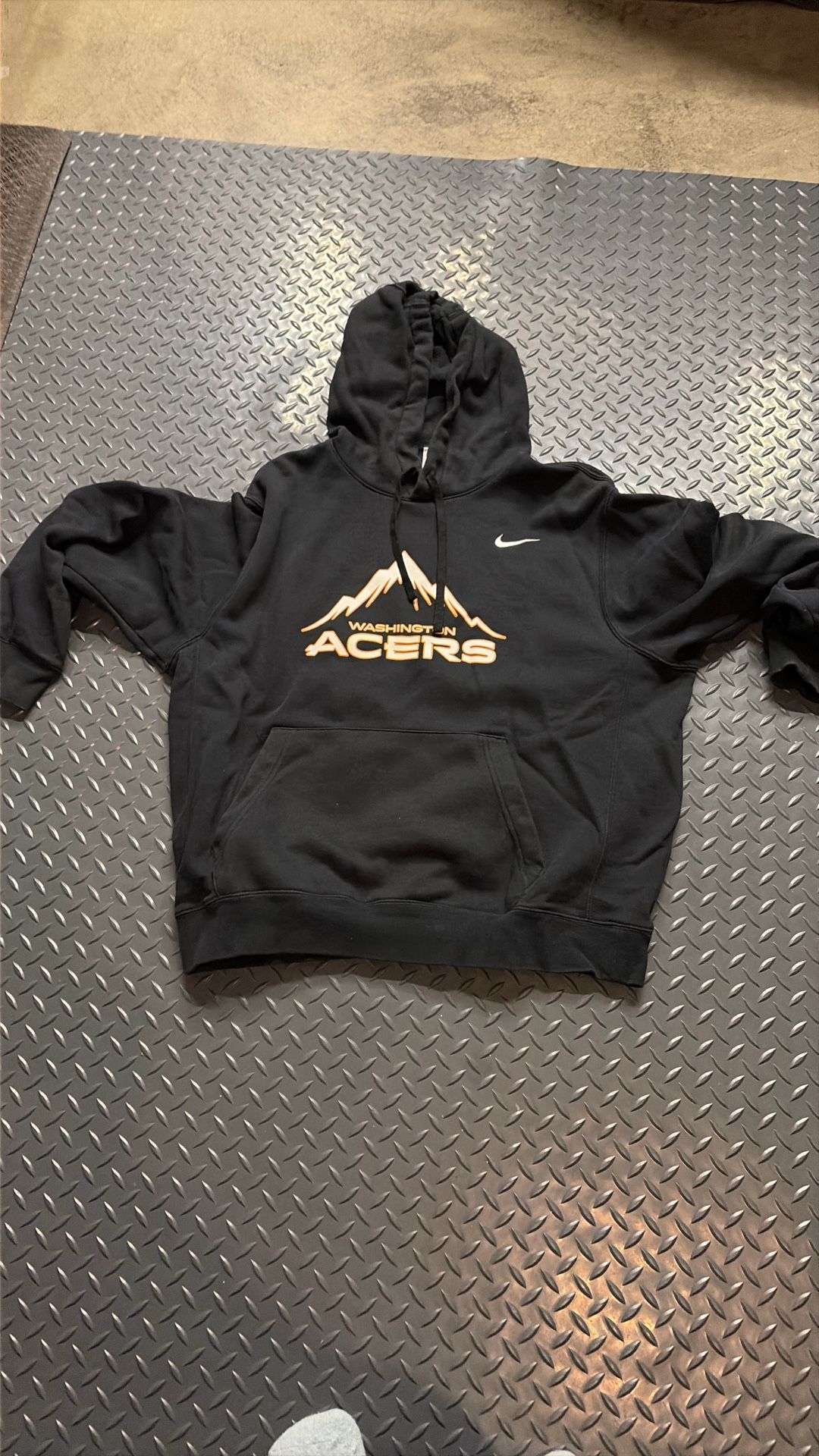 extra Large Washington Acre Nike Hoodie