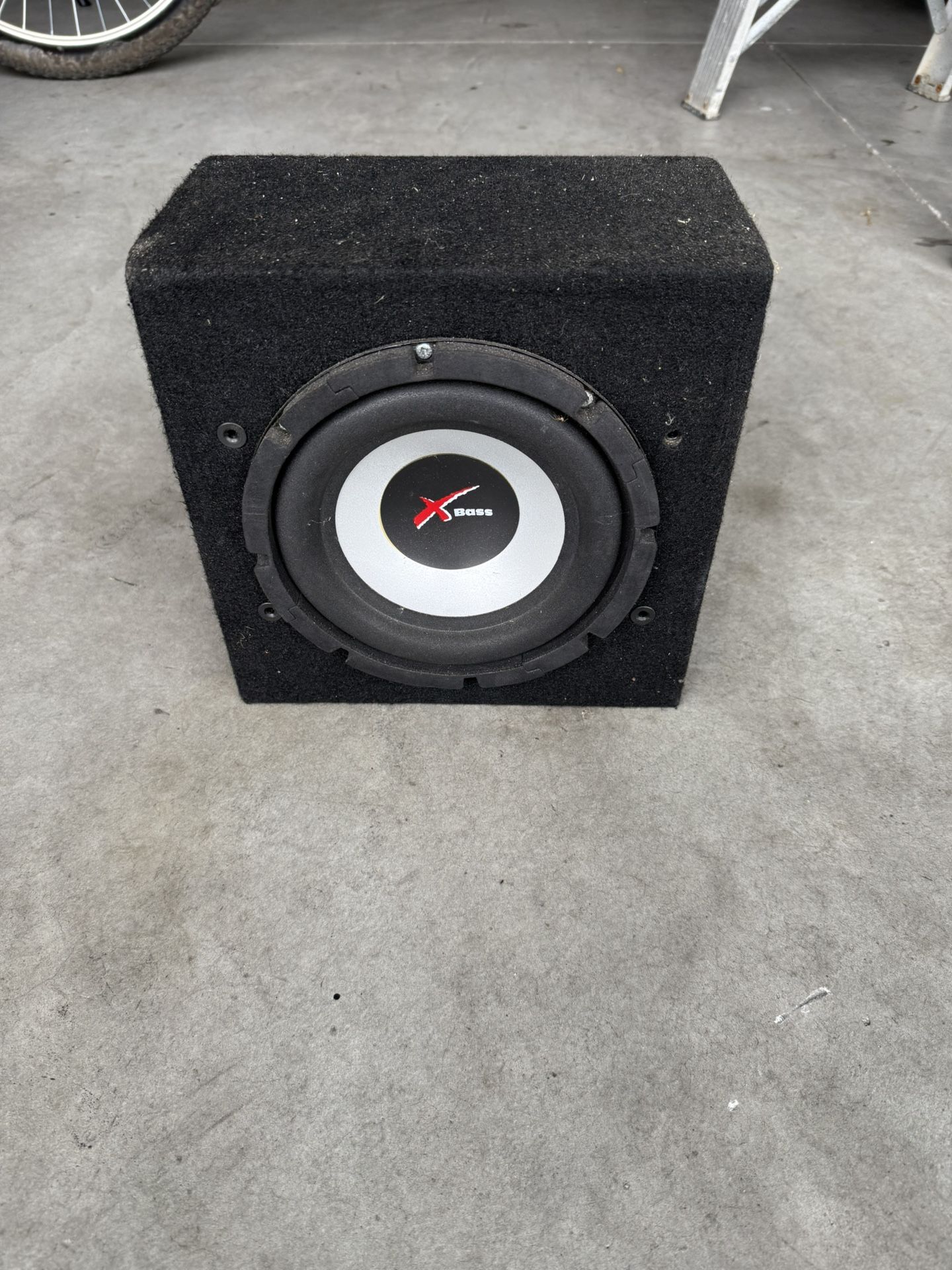 Subwoofer 8”