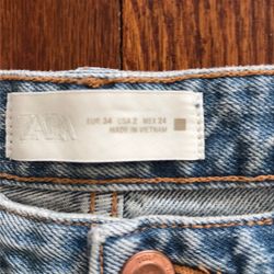 Zara New Mom Fit Jeans Size 2 NWT