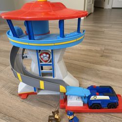 Paw Patrol Adventure Bay tower ( Retail value 52.99)