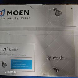 MOEN BATHROOM SHOWER HEAD NEW