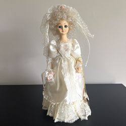 Brinns June Musical Calendar Bride Doll Wedding March Vintage 14 Inch