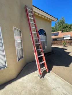 24 Ft Fiberglass Extension Ladder (Werner) - 300 lb Capacity Type IA