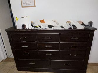Bedroom Set Drawers 