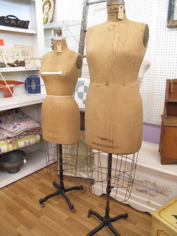 Vintage Dress Form Mannequin w/cage