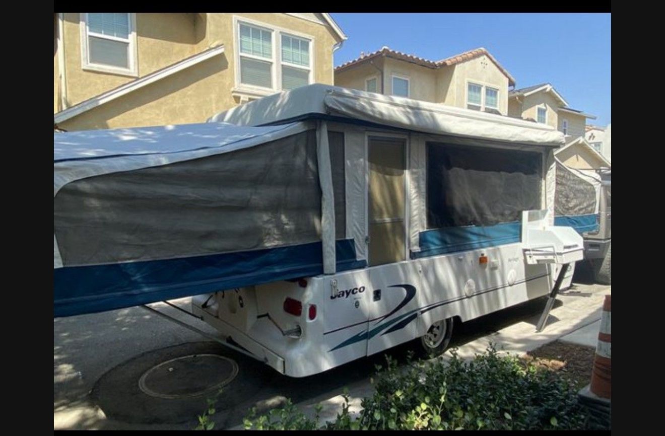 1999 Jayco Heritage Pop Up Tent Trailer