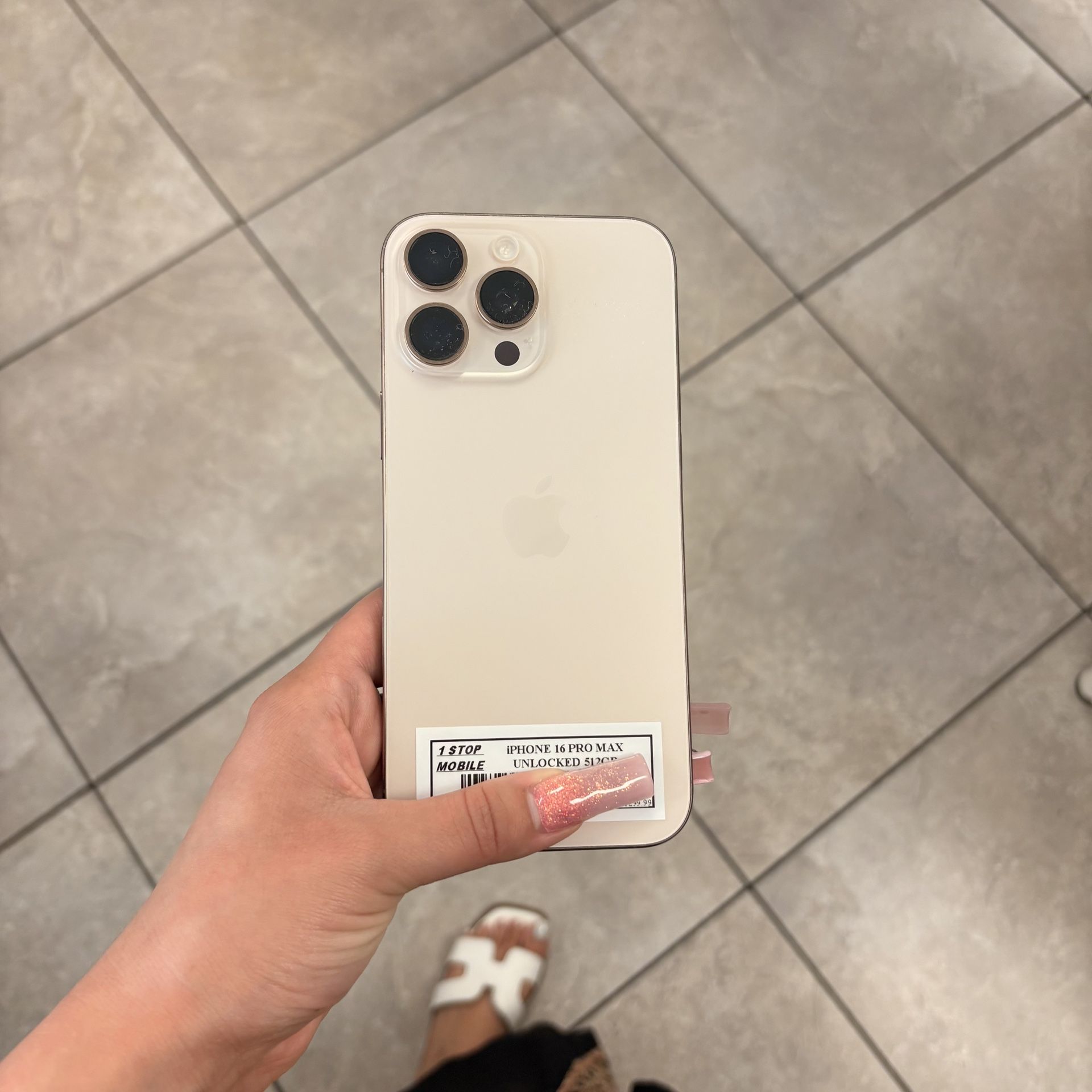 iPHONE 16 PRO MAX UNLOCKED 512GB