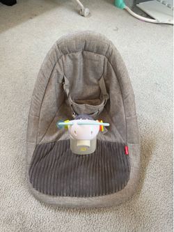 Skip hop floor seat