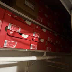 Sz11-12 Dunks , Yeezys Used In Very Very Good  Condition 