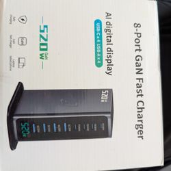 8 Port High Speed Charger Brand New 520 GaN Watts