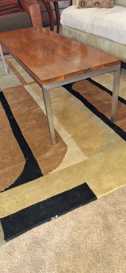 ROOM & BOARD Coffee TABLE / WALNUT TOP