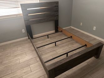 Bed Set with Dresser