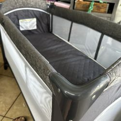 Portable Bassinet 