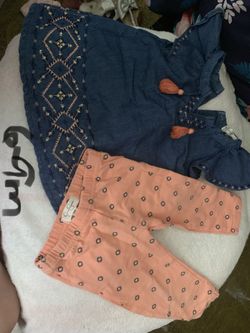 Jessica Simpson size 6-9m