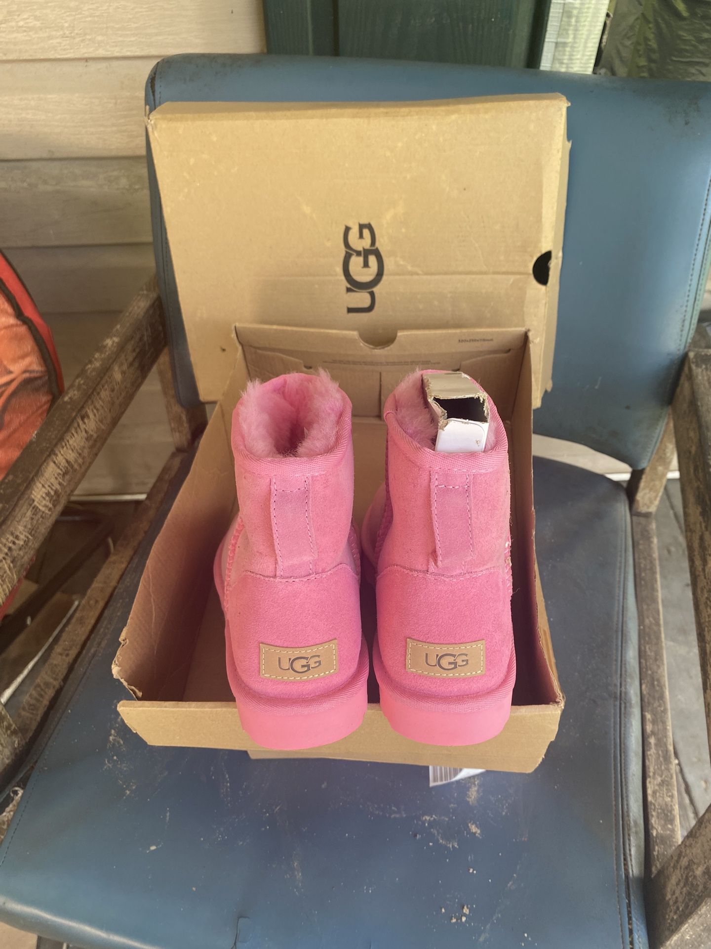 Pink UGG Boots ( Size 8)