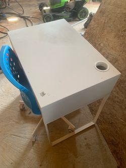 Small table and chairs for kids