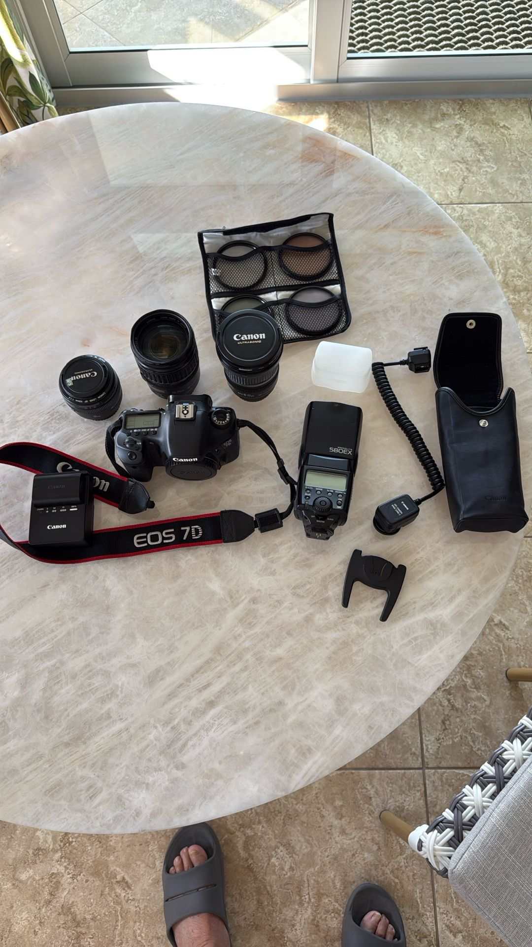 Canon EOS 7D DSLR Complete Kit