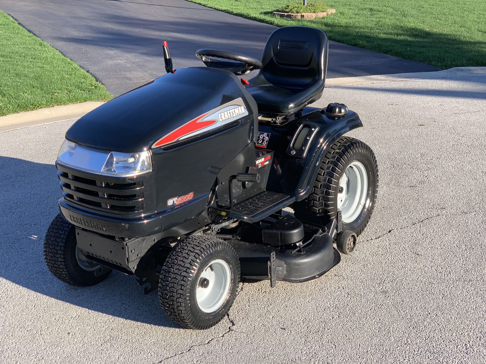 Craftsman Riding Mower Lawn Tractor GT5000, 25HP