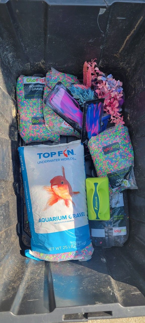 Fish tank rocks and supplies