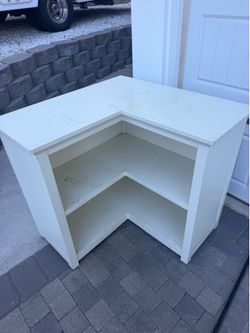 Free Corner Bookcase