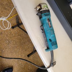 Makita Angle Grinder 