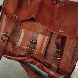 Hermosa Bolsa De Piel 100 % Piel Real😃😃😃😃