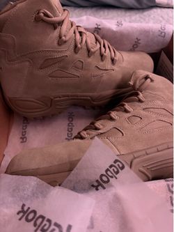 Steel toe work shoes good for construction