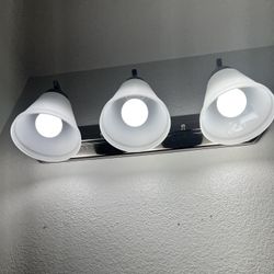 3 Bulb Lamps 