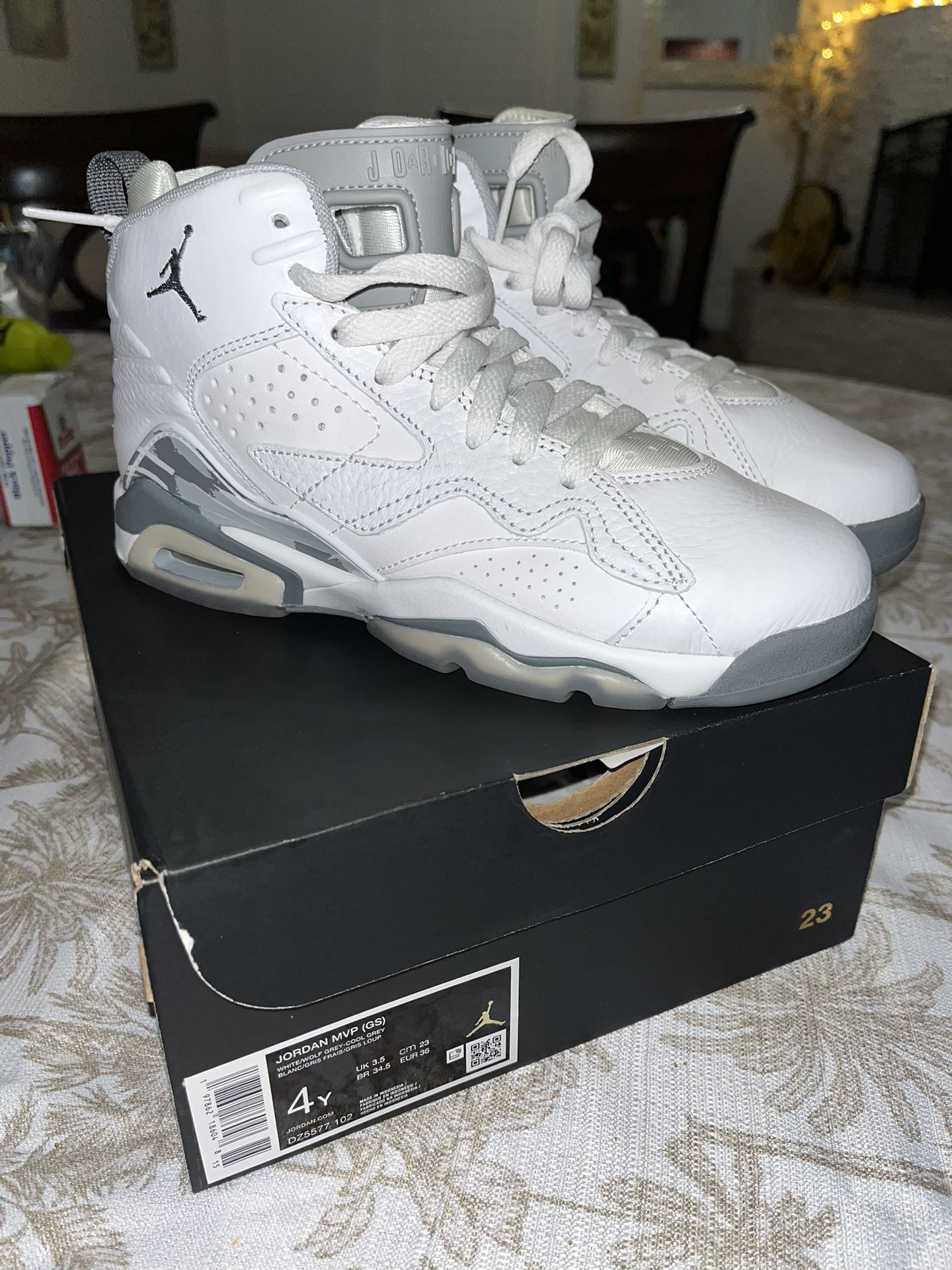 JORDAN JUMPMAN MVP - YOUTH SZ 4Y