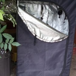 Grow Tent With Exzost Fan