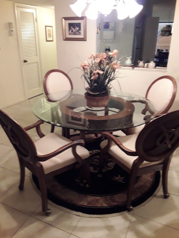 Round Glass top Table & 4 Chairs 