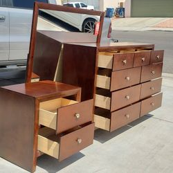 Dresser Set Free Delivery Included 