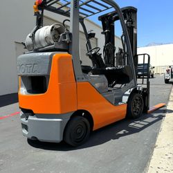 Forklift