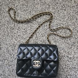Channel Purse