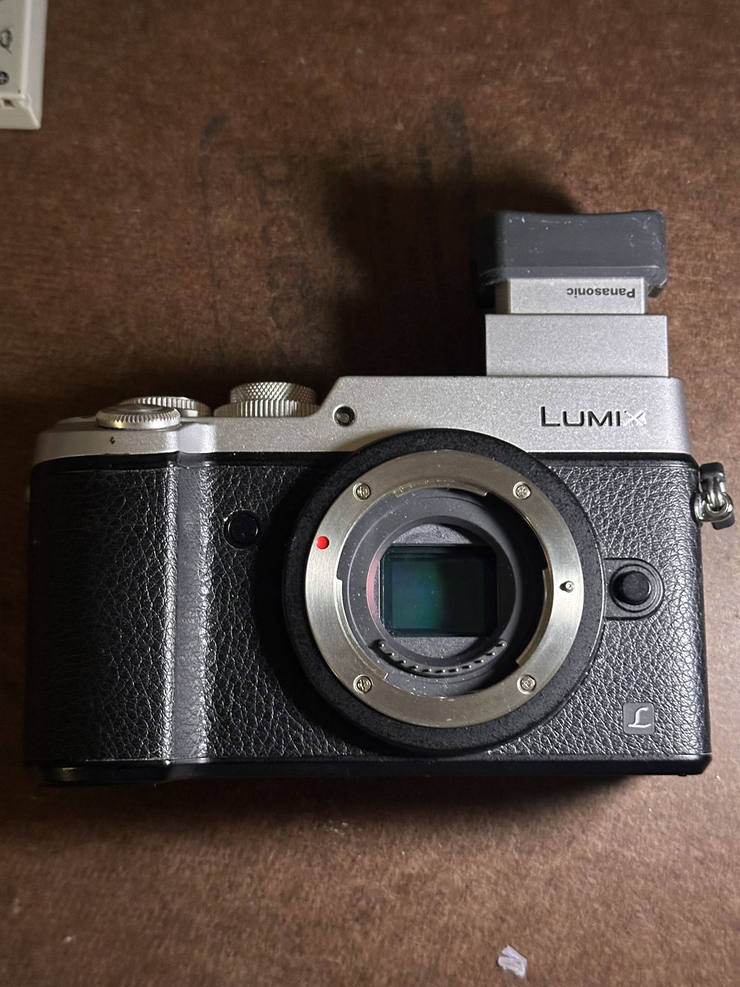 LUMIX GX8 14-42mm Kit- Japanese version silver - 4 Batteries Mirrorless Camera DSLR MFT 