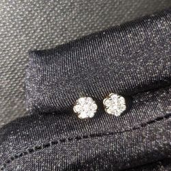 Natural Diamond Flower Stud Earrings And Solid 14K Gold 