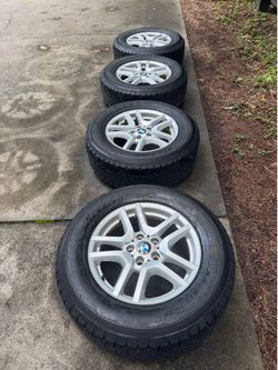 4 BMW X5 17 inch OEM wheels with tires