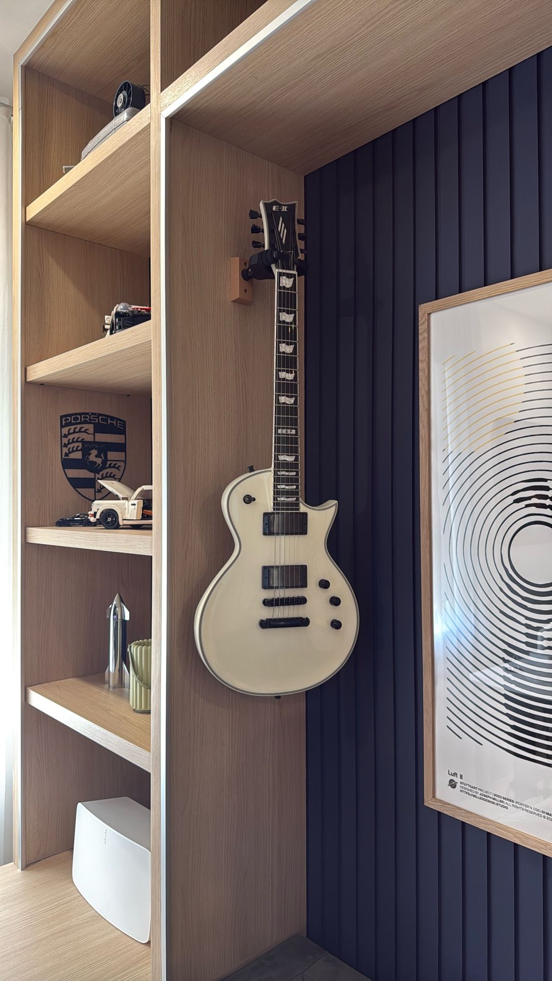ESP E II Eclipse white with case